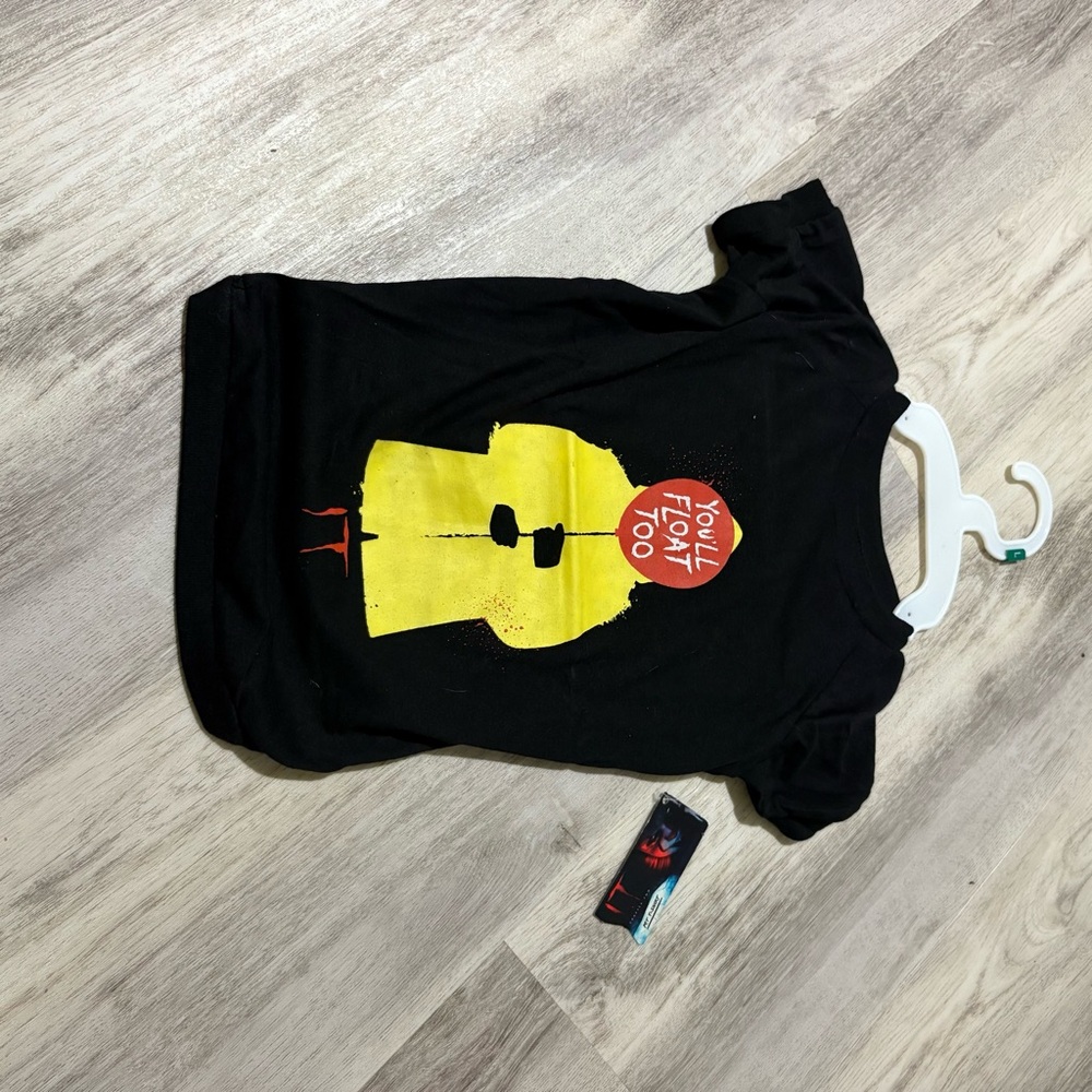 Halloween IT You Will Float Black Dog Shirt Large NWT Horror